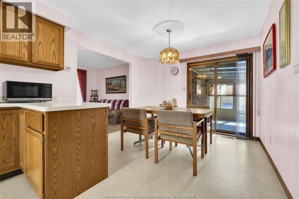 Laundry room - 1613 Everts, Windsor, ON N9B3E4 Photo 5