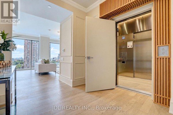 Kitchen - 1615 - 1 Gloucester Street, Toronto, ON M4Y0C7 Photo 3