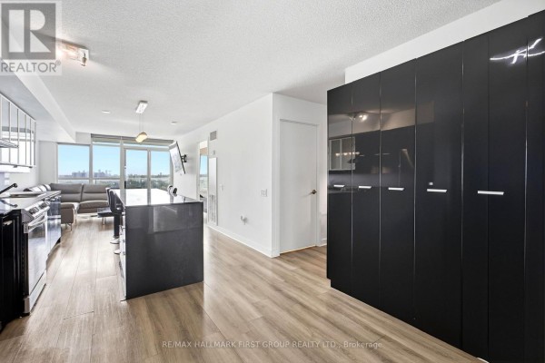Den - 1615 - 29 Singer Court, Toronto, ON M2K0B3 Photo 5