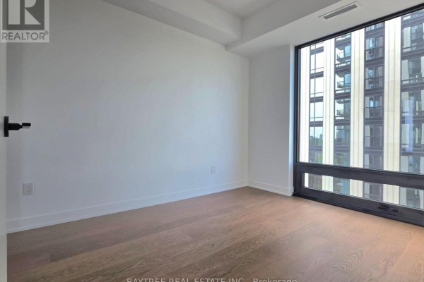 1615 - 89 Montclair Avenue, Toronto, ON M5P0A9 Photo 3