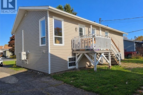 Family room - 1615 Alexander, Bathurst, NB E2A3R3 Photo 2