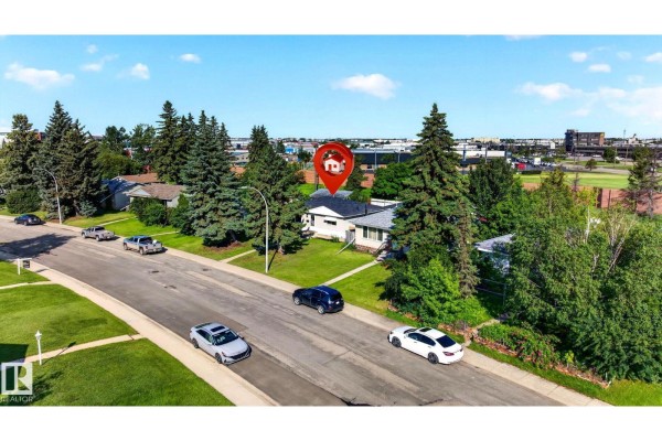 16152 110b Av Nw Nw, Edmonton, AB, photo 2