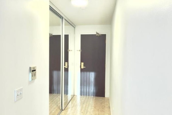 Dining room - 1616 - 18 Parkview Avenue E, Toronto, ON M2N7H7 Photo 2