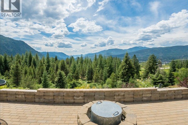 Full ensuite bathroom - 1616 Tower Ridge Road, Castlegar, BC V1N4W7 Photo 4