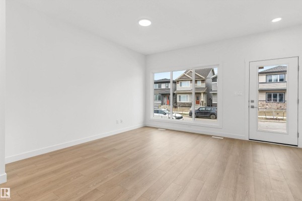Primary Bedroom - 1617 210a St Nw, Edmonton, AB T6M3N9 Photo 4