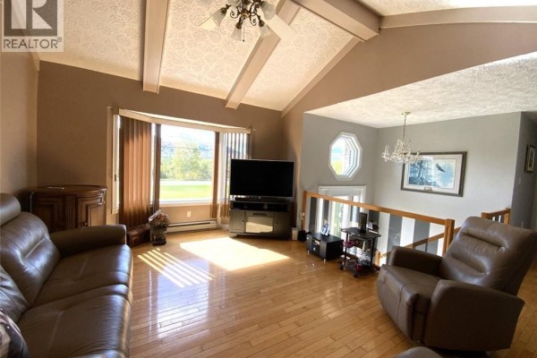 Family room - 1617 Route 205, Saint Francois De Madawaska, NB E7A1P7 Photo 4