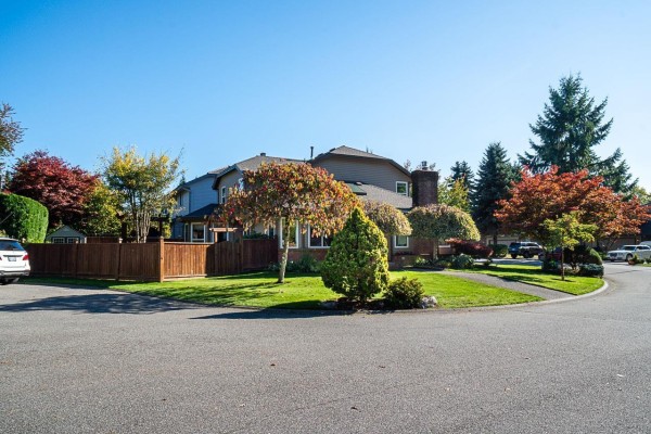 16173 Brookside Grove, Surrey, BC V4N1S8 Photo 4