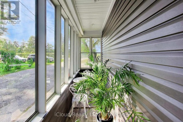 Family room - 16175 Jane Street, King, ON L7B0G3 Photo 5