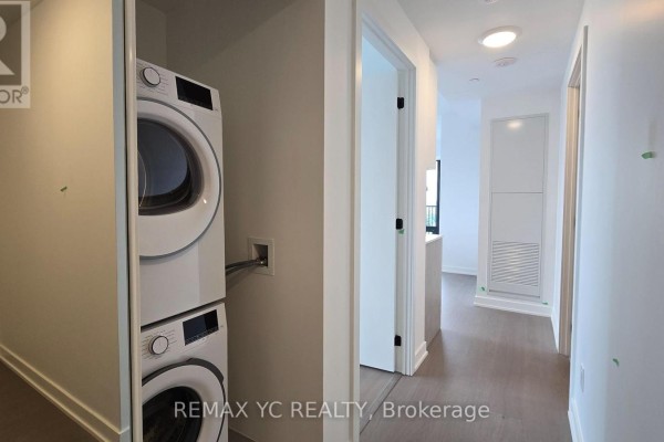 Kitchen - 1618 - 89 Montclair Avenue, Toronto, ON M5P0A9 Photo 3