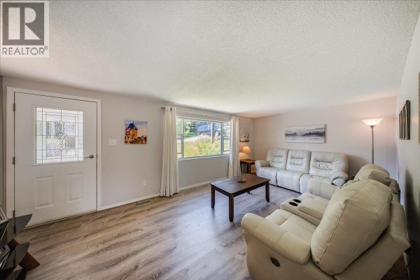 Recreation room - 1618 Victoria Avenue, Rossland, BC V0G1Y0 Photo 5