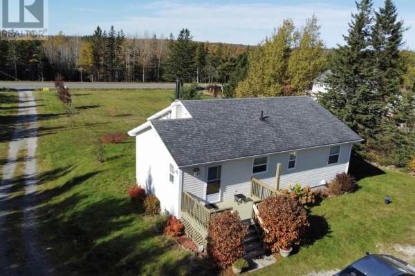 Living room - 1619 Gabarus Highway, Sydney, NS B1L1E8 Photo 2