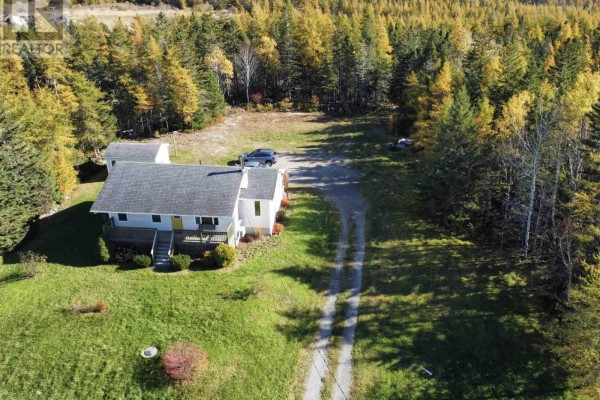 4pc Bathroom - 1619 Gabarus Highway, Sydney, NS B1L1E8 Photo 3