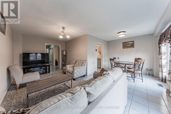 Primary Bedroom - 162 Bighorn Crescent, Brampton, ON L6R1G1 Photo 4