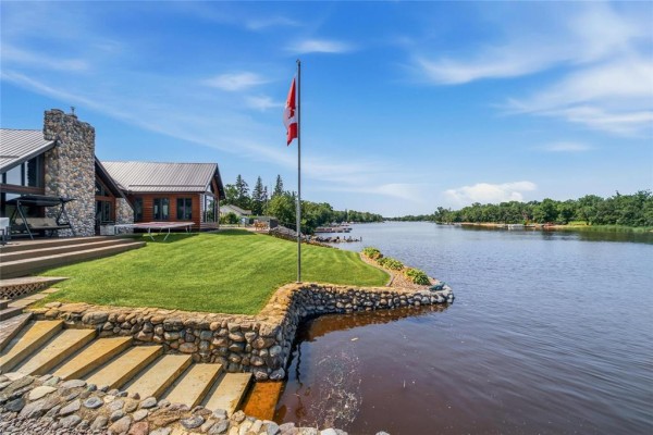 162 Grand Circle Drive, Petersfield, MB R0C2L0 Photo 2