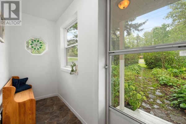 Laundry room - 162 Lakewood Dr, Brooklyn, NS B0N2A0 Photo 5