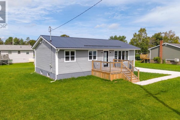 Kitchen - 162 Monteith Avenue, Westmount, NS B1J1P4 Photo 2
