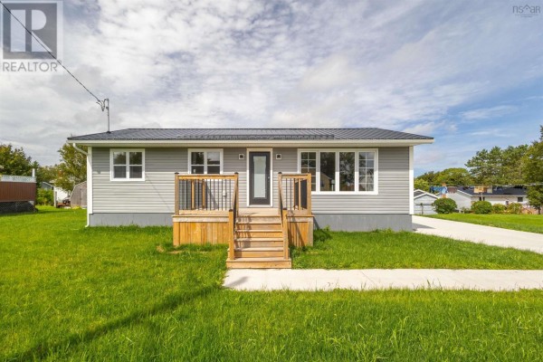4pc Bathroom - 162 Monteith Avenue, Westmount, NS B1J1P4 Photo 3