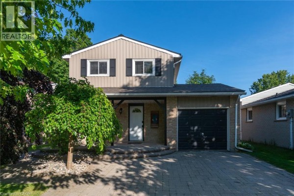 4pc Bathroom - 162 Parkside Drive E, Fergus, ON N1M3E8 Photo 4