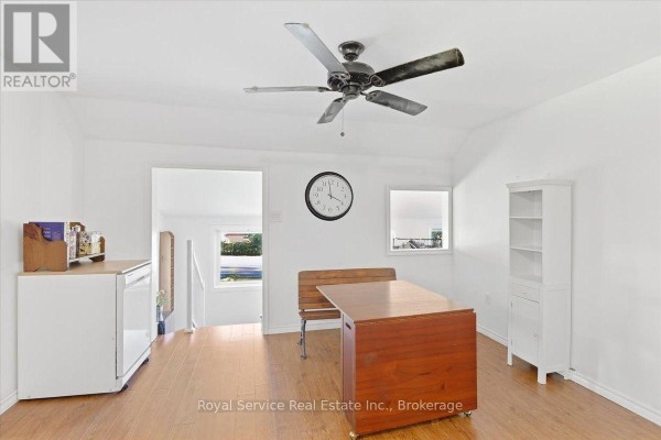 Sunroom - 162 Paudash Street, Otonabee South Monaghan, ON K9J0E6 Photo 5
