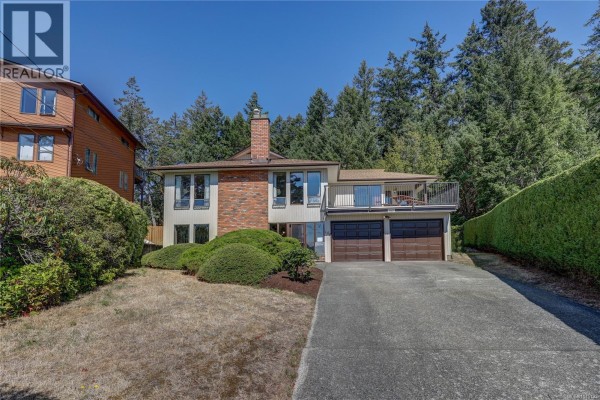 162 Sir Lancelot Pl, Nanaimo, BC, photo 2