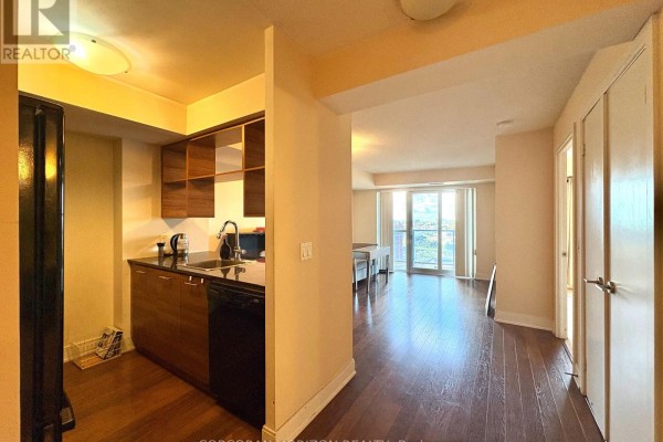 1620 - 135 Village Green Square, Toronto, ON M1S0G4 Photo 3