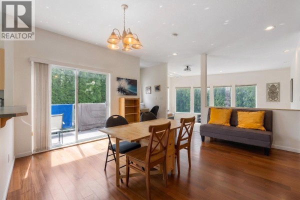 1620 Fell Avenue, Burnaby, BC V5B3Z5 Photo 5