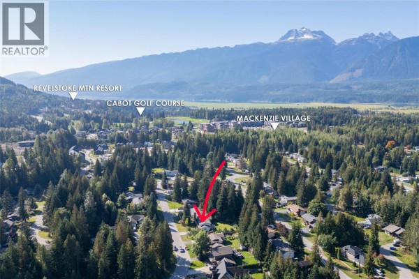 Bedroom - 1621 Birch Drive, Revelstoke, BC V0E2S1 Photo 3