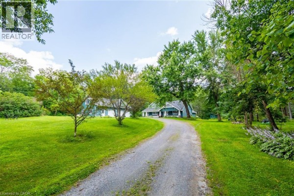 Family room - 1622 Housey's Rapids Road, Gravenhurst, ON P1P1R3 Photo 2