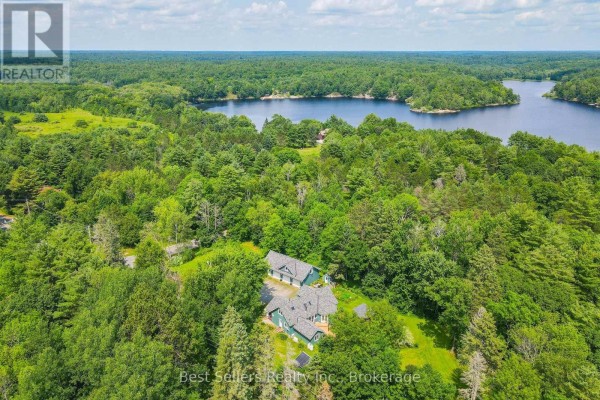 1622 Houseys Rapids Road, Gravenhurst, ON, photo 2
