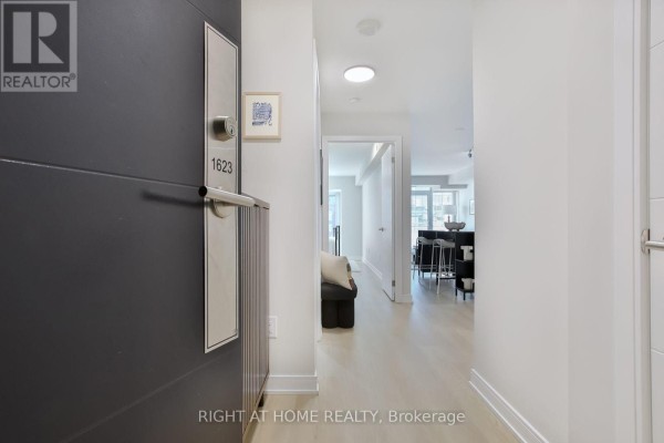 1623 - 525 Adelaide Street W, Toronto, ON, photo 2
