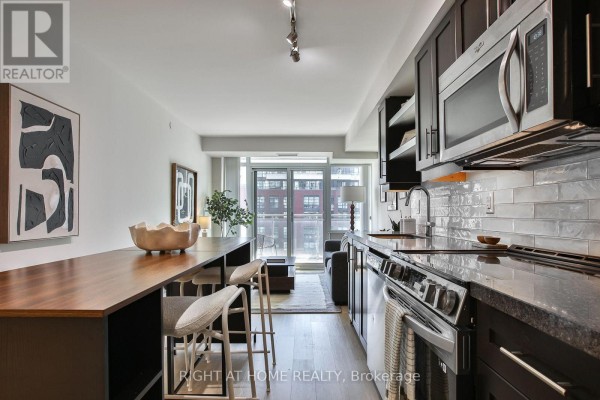 Primary Bedroom - 1623 - 525 Adelaide Street W, Toronto, ON M5V0N7 Photo 4