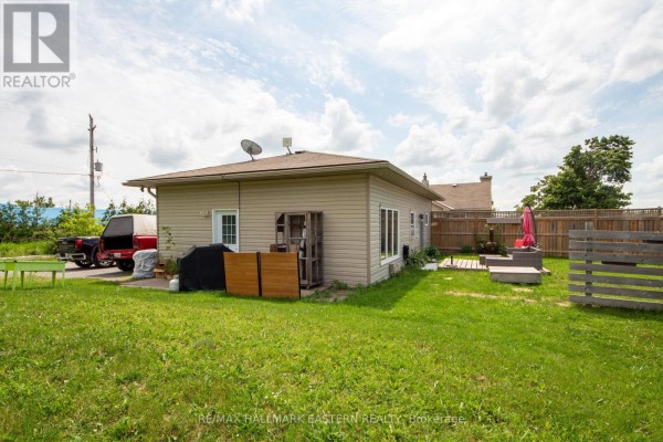 1624 Chemong Road, Selwyn, ON K9J6X2 Photo 4