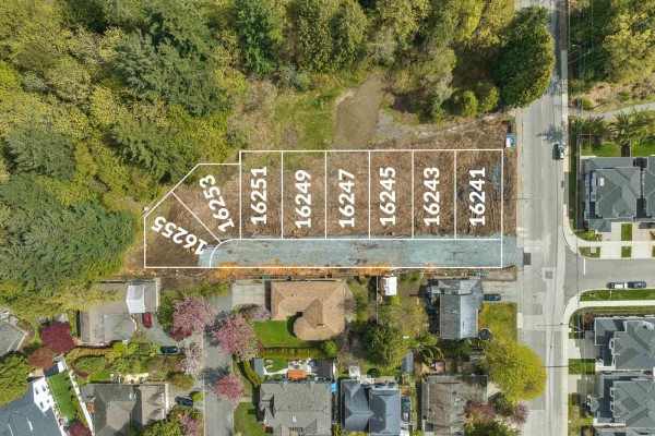 16245 10th Avenue, Surrey, BC V4A1A9 Photo 2