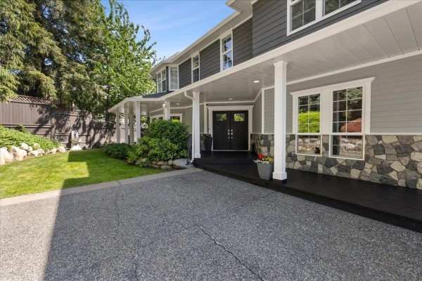 16248 59 Avenue, Surrey, BC V3S7A5 Photo 3