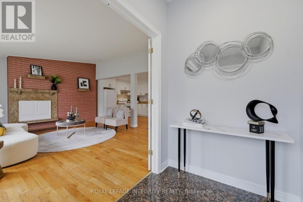 Bedroom 2 - 1625 Baseline Road, Ottawa, ON K2C0B6 Photo 4