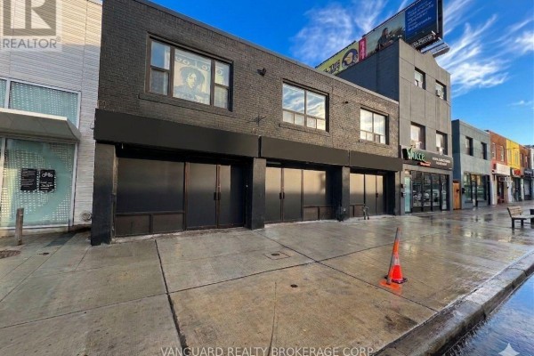 1625 Eglinton Avenue W, Toronto, ON M6E2H7 Photo 2