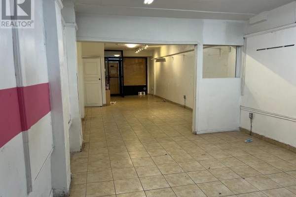 1625 Eglinton Avenue W, Toronto, ON M6E2H7 Photo 5