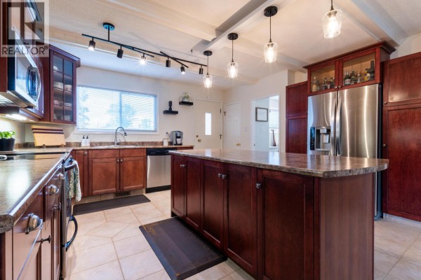 Laundry room - 1625 Gillett Street, Prince George, BC V2M2V5 Photo 4