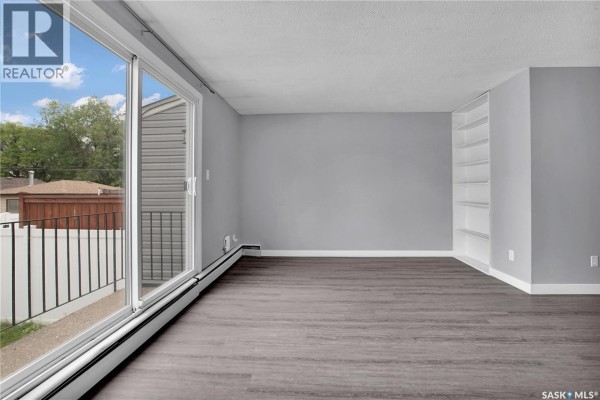 1625 Thompson Avenue, Saskatoon, SK, photo 2