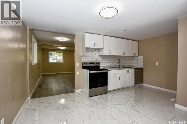 4pc Bathroom - 1626 19th Street W, Saskatoon, SK S7M1C6 Photo 4
