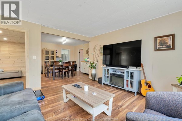 Family room - 1626 Talbot Road, Kingsville, ON N0P2G0 Photo 5