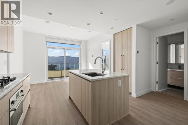1626 Water Street Unit# 2705, Kelowna, BC, photo 2