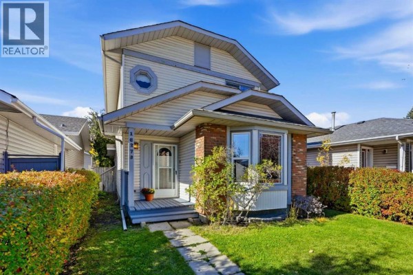 2pc Bathroom - 16279 5 Street Sw, Calgary, AB T2Y1Y3 Photo 3