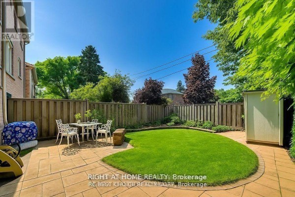 162b Finch Ave. E. Street, Toronto, ON M2N4R9 Photo 2