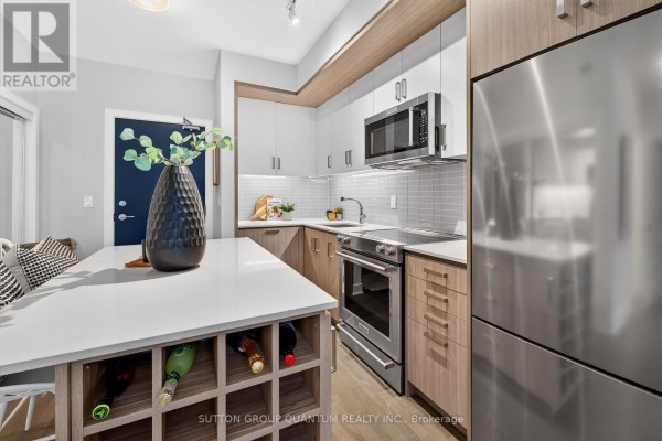 Kitchen - 163 - 1575 Lakeshore Road, Mississauga, ON L5J0B1 Photo 5