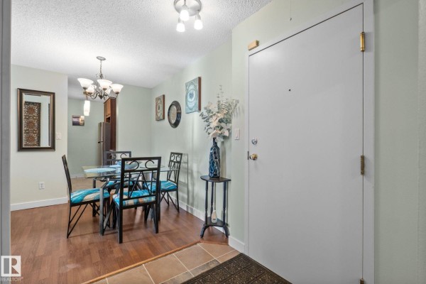 Dining room - #163 10520 120 St Nw, Edmonton, AB T5H4L9 Photo 2