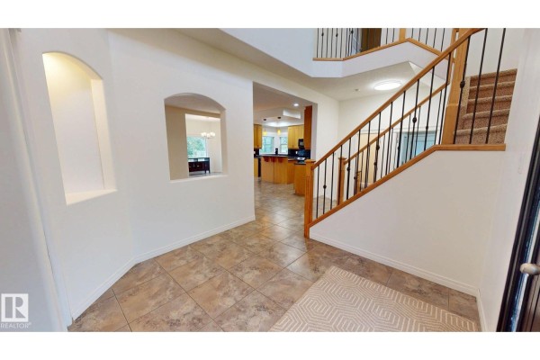 Kitchen - 163 Caldwell Wy Nw, Edmonton, AB T6M2X1 Photo 3