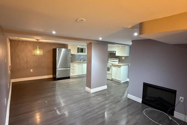 163 Dundas Street, Brantford, ON, photo 2