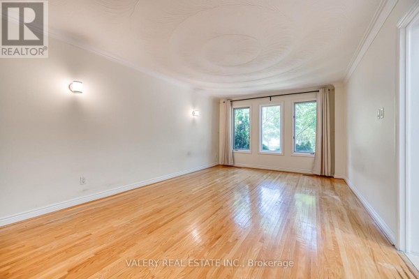 163 Holmes Avenue, Toronto, ON M2N4M7 Photo 5