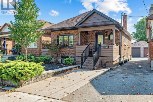 Dining room - 163 Lambton Avenue, Toronto, ON M6N2T1 Photo 2